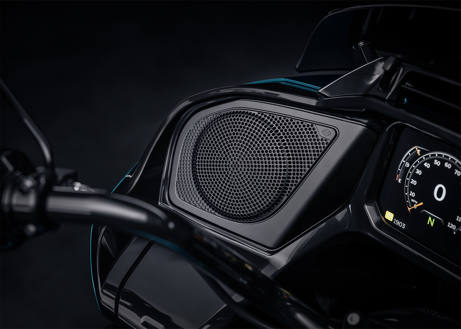 旨在聆听的至尊音响系统 