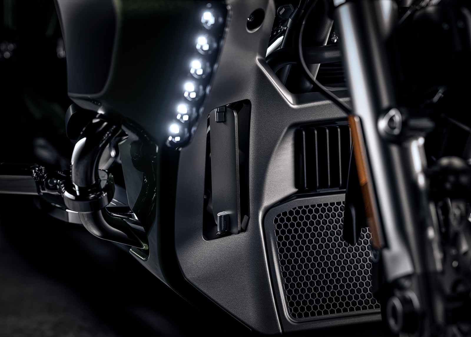 中置通风下导流罩